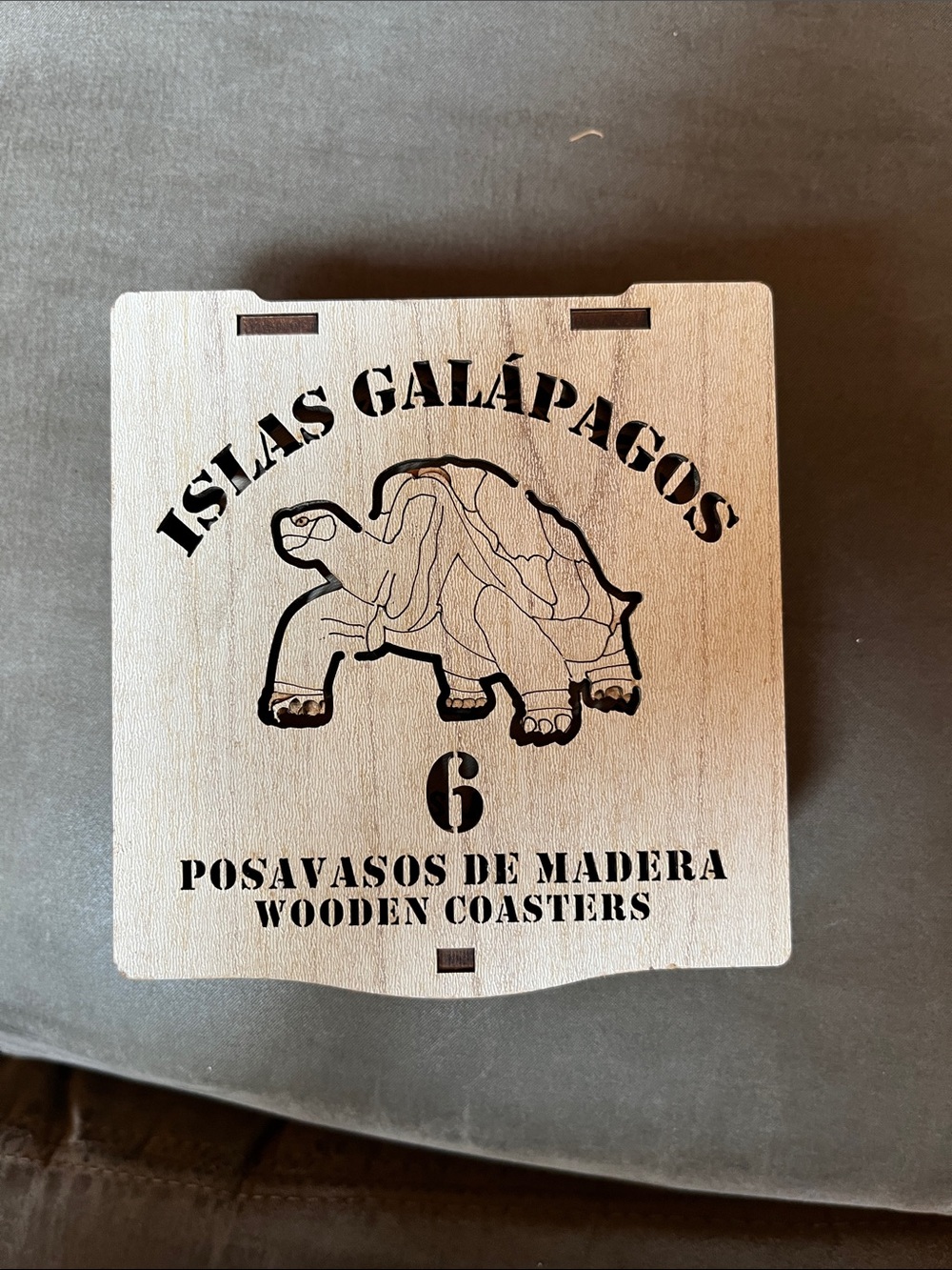Islas Galápagos Wooden Coaster Set - Natural Wood
